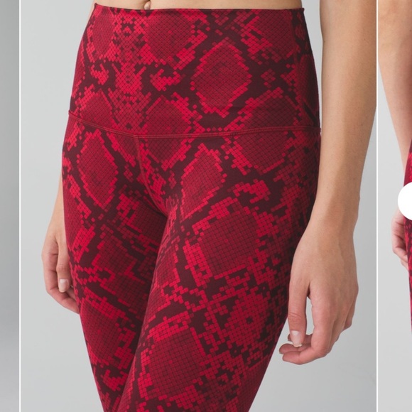 Lululemon Wunder Under High Rise Leggings - Picture 2 of 8